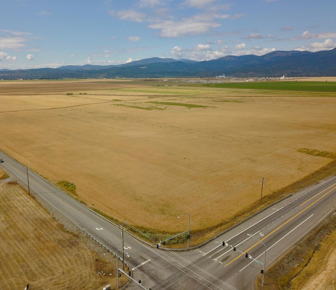 NW Corner Hayden Ave and HWY 41 North 1/2: NWC Hayden Ave & Hwy 41 North 1/2, Rathdrum, ID 83858